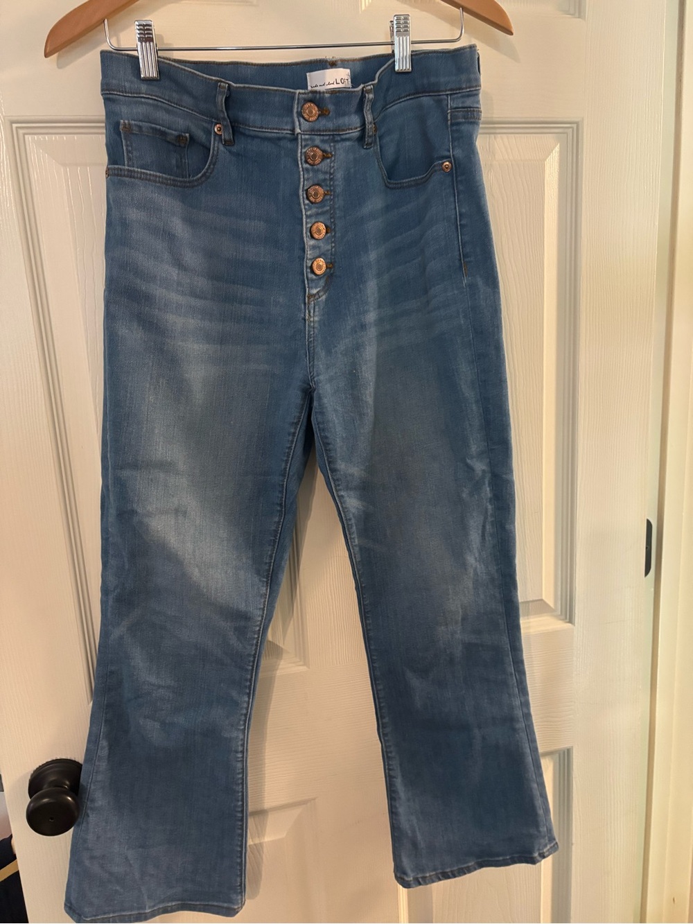 LOFT Kick Crop Light Blue Denim Jeans with Gold Stitching - Sz 28/6